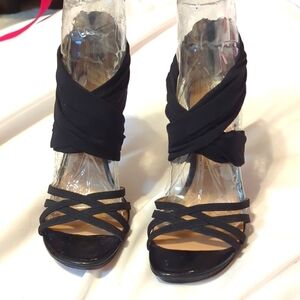 Donald J Pliner Black Heels Chiffon Strap Size 8